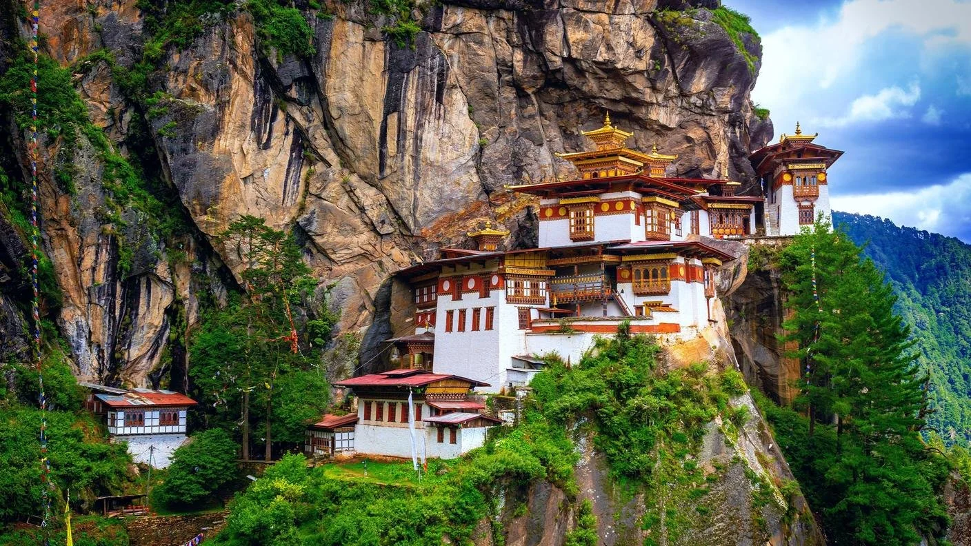 Tiger's Nest Monastery Hike trail view of Paro Taktsang cliffside temple